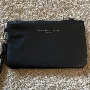 Black Adrienne Vittadini Wristlet
